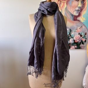 Fringe scarf